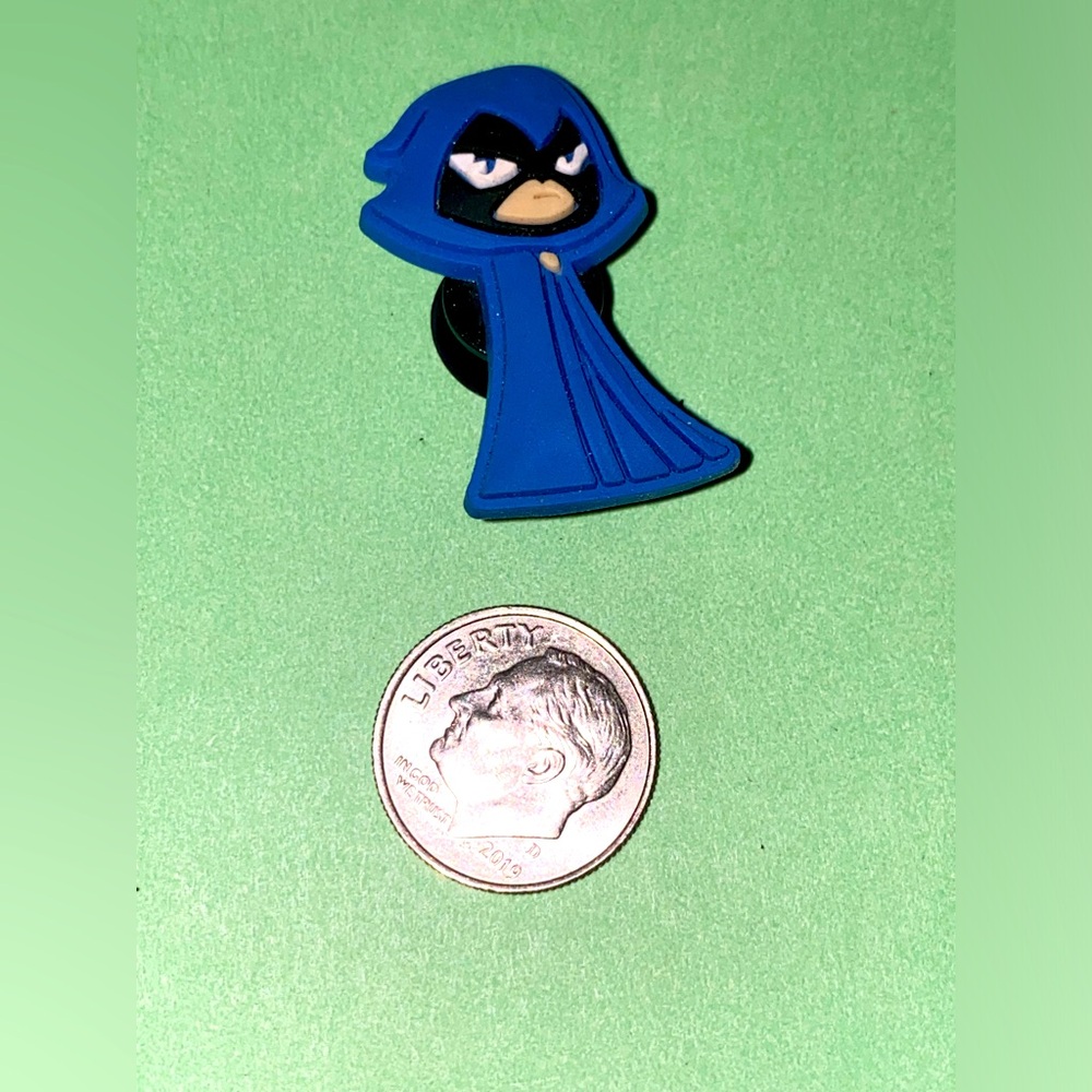 (10 for $15) Teen Titans Croc Shoe Charms